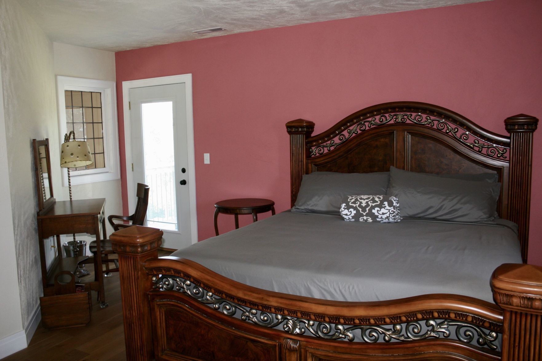 Laura Marie bedroom